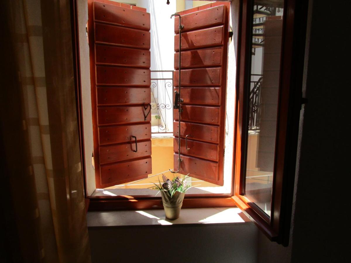 Marko Polo B Old Town Trogir Exterior photo